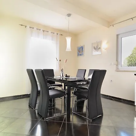 Fuer 4 Personen Ca 70 Qm In Fazana, Istrien Istrische Riviera *