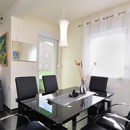Fuer 4 Personen Ca 70 Qm In Fazana, Istrien Istrische Riviera Apartment