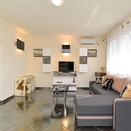 Apartment Fuer 4 Personen Ca 70 Qm In Fazana, Istrien Istrische Riviera